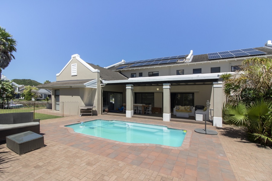 5 Bedroom Property for Sale in Royal Alfred Marina Eastern Cape